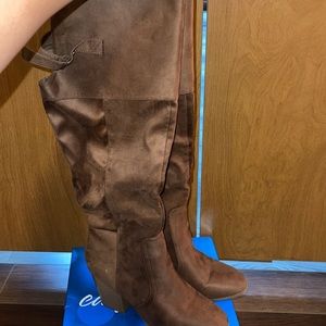 Knee-high brown boots with heel